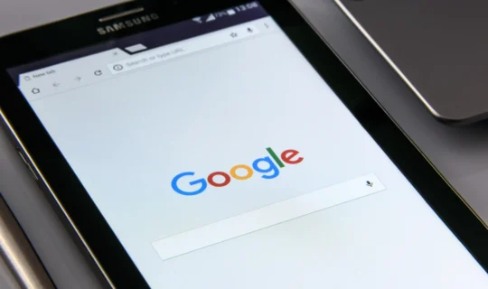 Google Ads und Meta Ads für Schweizer KMU durch Lumovo